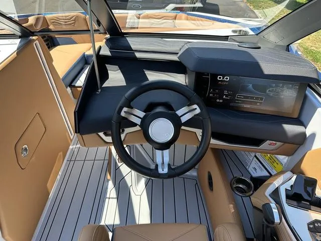 Slide: The Image of Nautique Super Air Nautique G21 2025 - 32