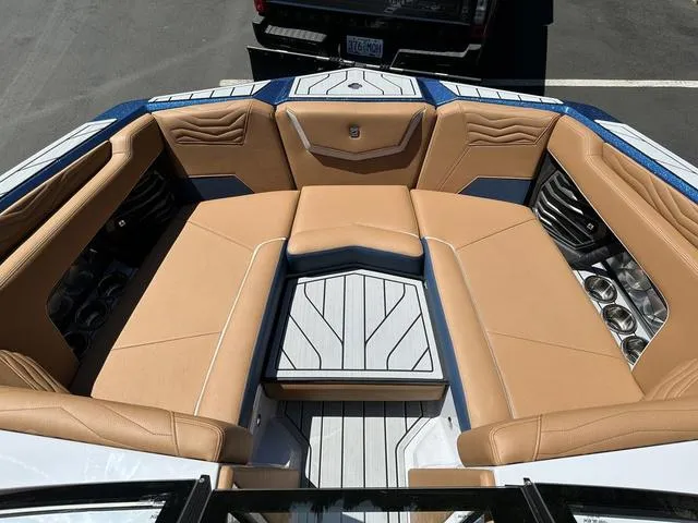Slide: The Image of Nautique Super Air Nautique G21 2025 - 33