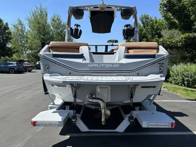 Slide: The Image of Nautique Super Air Nautique G21 2025 - 5