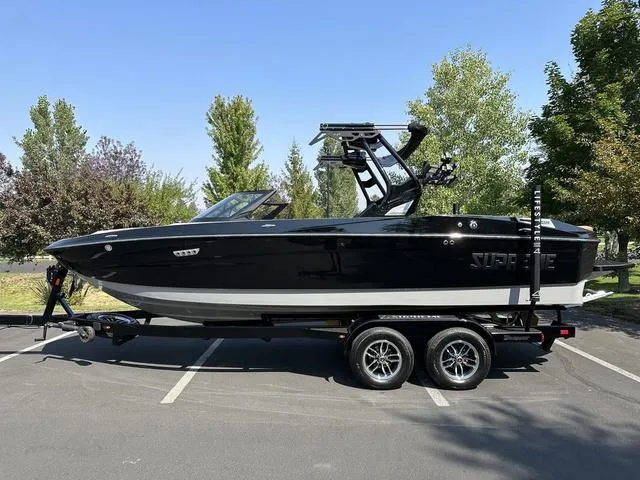 The Image of Supreme S220 2025 - 1