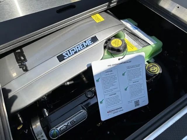 Slide: The Image of Supreme S220 2025 - 19