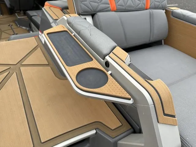 Slide: The Image of Nautique Super Air Nautique G23 Paragon 2024 - 27