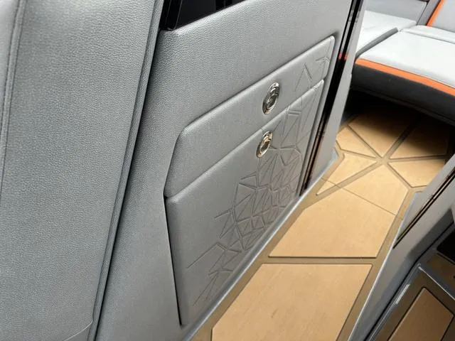 Slide: The Image of Nautique Super Air Nautique G23 Paragon 2024 - 44