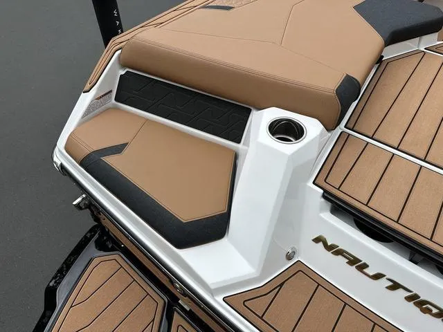 Slide: The Image of Nautique Super Air Nautique GS22 2025 - 20