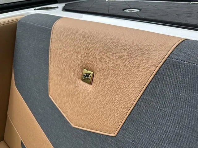 Slide: The Image of Nautique Super Air Nautique GS22 2025 - 43