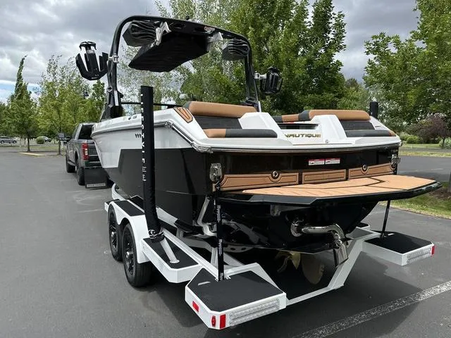 Slide: The Image of Nautique Super Air Nautique GS22 2025 - 5