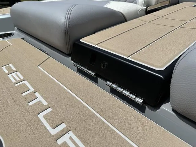 Slide: The Image of Centurion Ri230 2025 - 18