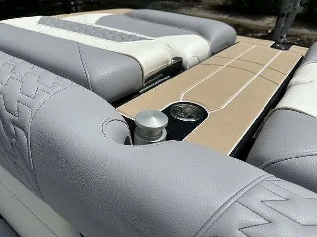 Slide: The Image of Centurion Ri230 2025 - 27