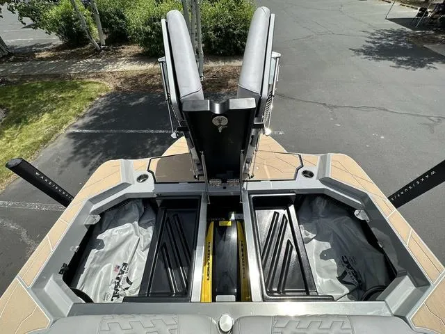 Slide: The Image of Centurion Ri230 2025 - 32