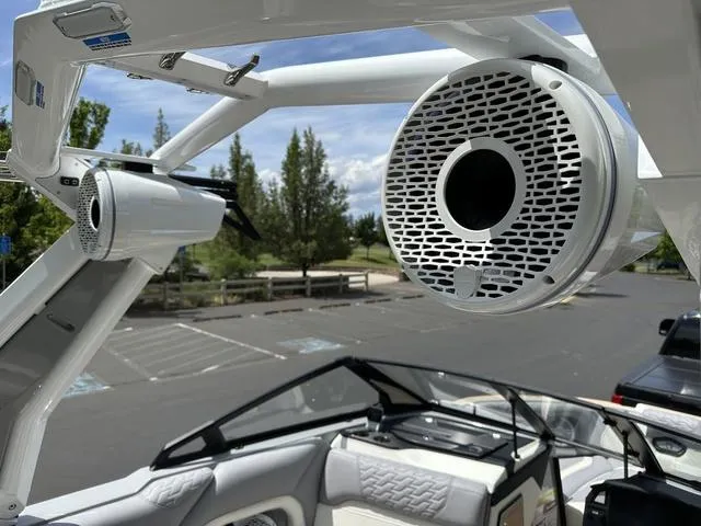 Slide: The Image of Centurion Ri230 2025 - 47