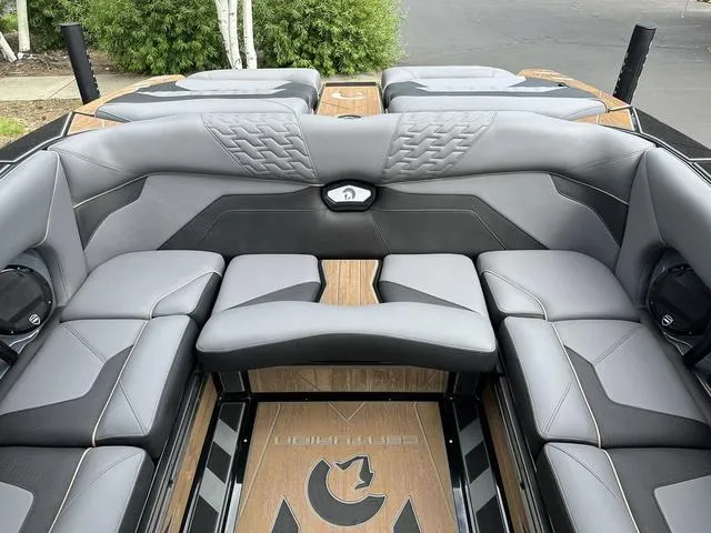 Slide: The Image of Centurion Ri245 2025 - 37