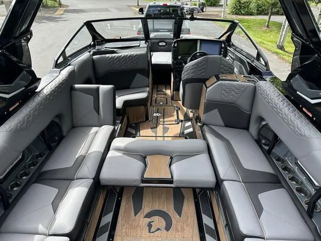 Slide: The Image of Centurion Ri245 2025 - 45