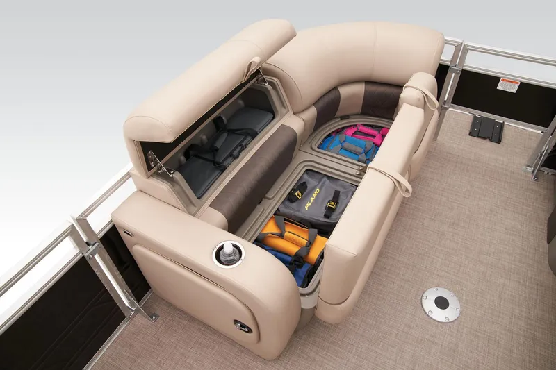 Slide: The Image of Sun Tracker SportFish 22 DLX 2025 - 22