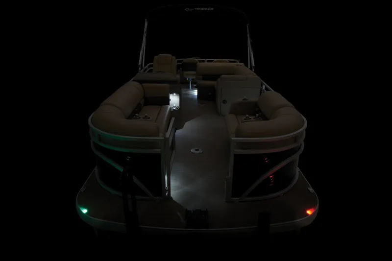 Slide: The Image of Sun Tracker SportFish 22 DLX 2025 - 66