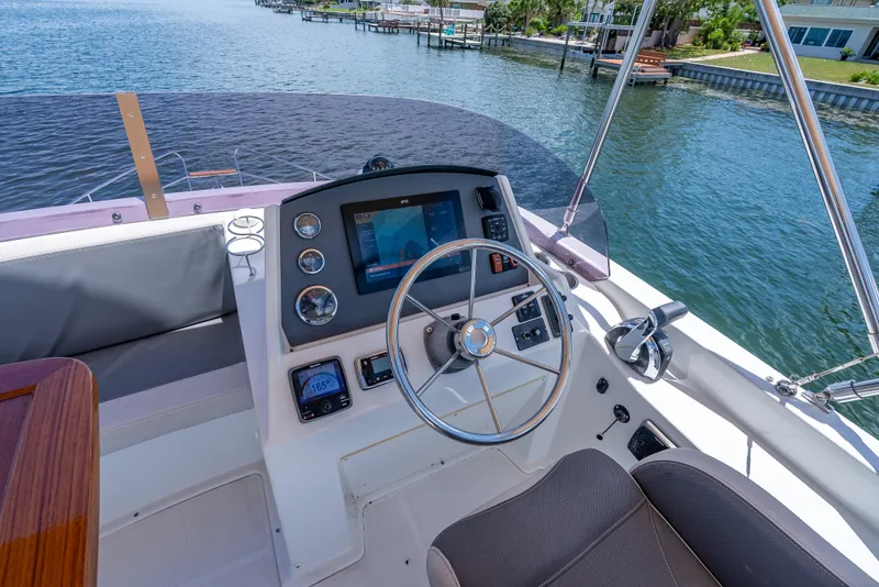 Slide: The Image of Beneteau Swift Trawler 34 2015 - 62