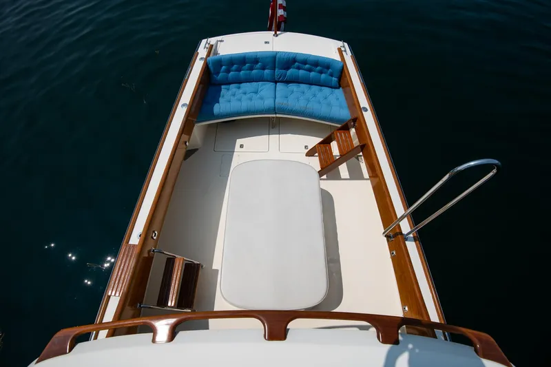 Slide: The Image of Hinckley Yachts Picnic Boat Classic 1995 - 17
