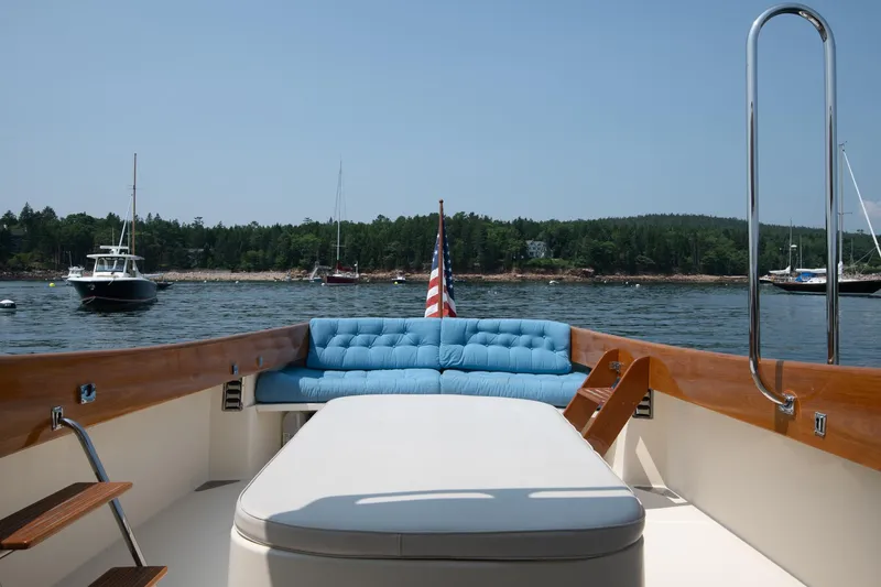 Slide: The Image of Hinckley Yachts Picnic Boat Classic 1995 - 18