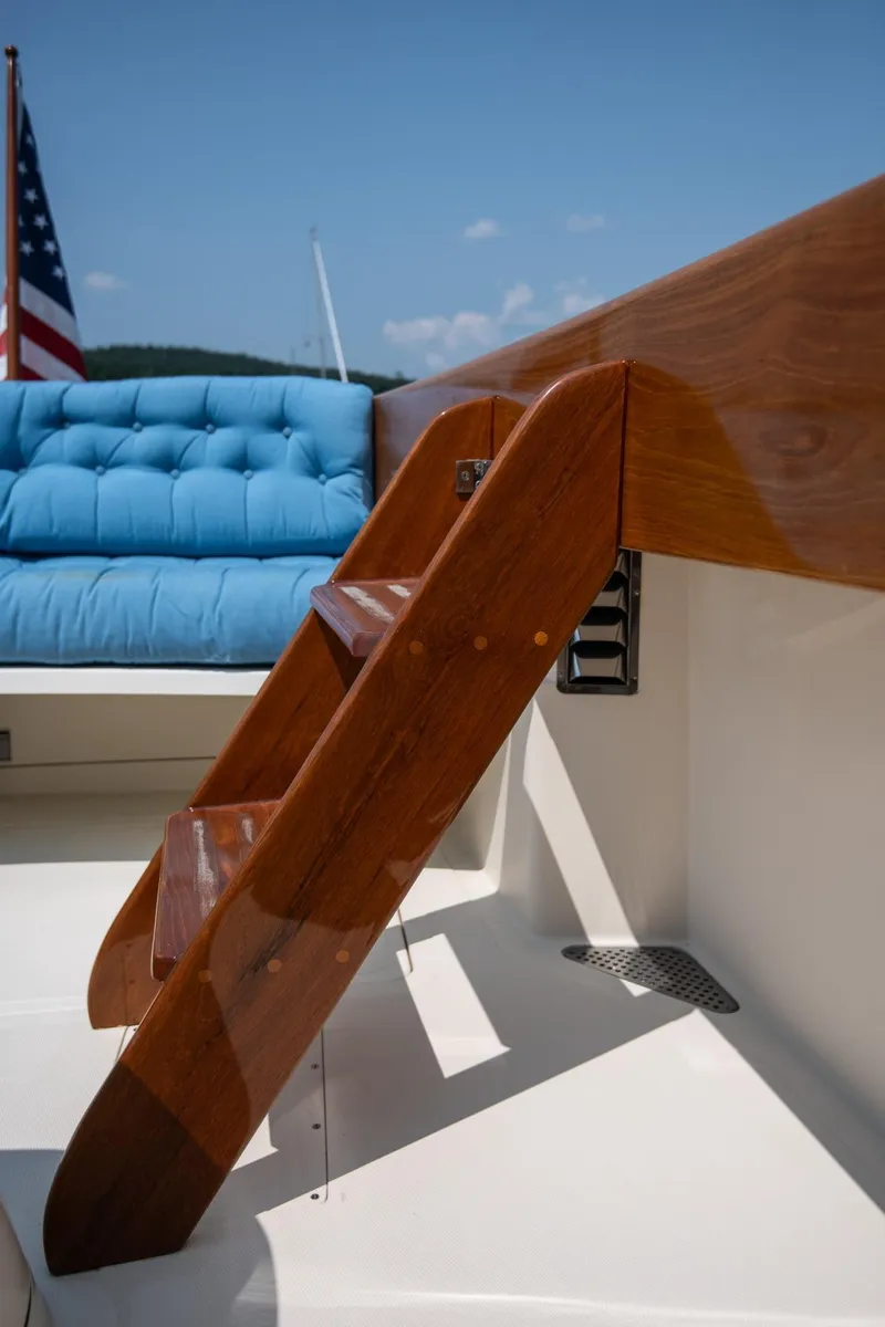 Slide: The Image of Hinckley Yachts Picnic Boat Classic 1995 - 22