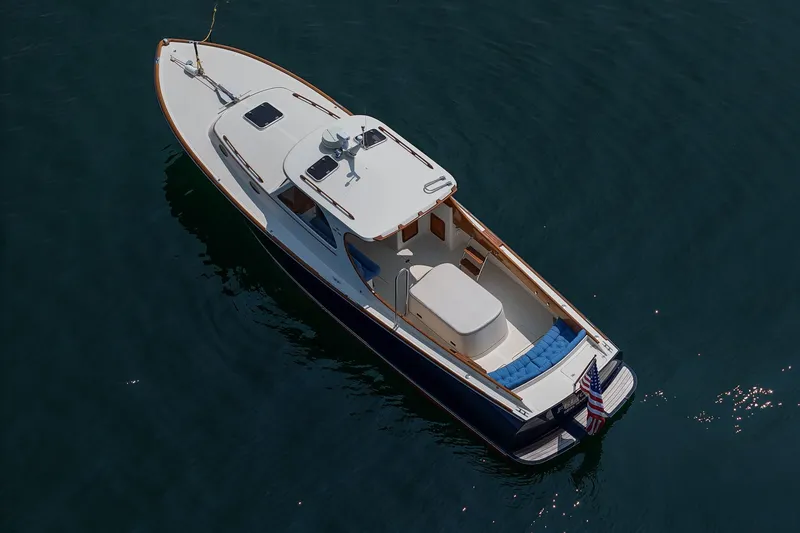Slide: The Image of Hinckley Yachts Picnic Boat Classic 1995 - 42