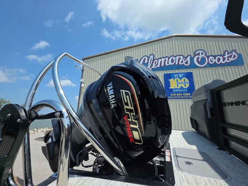 Slide: The Image of 2025 Bennington M Line boat with Yamaha VMAX engine at Clemons Boats dealership. - 5