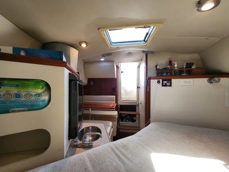 Slide: The Image of Pursuit 3070 Offshore 2003 - 54