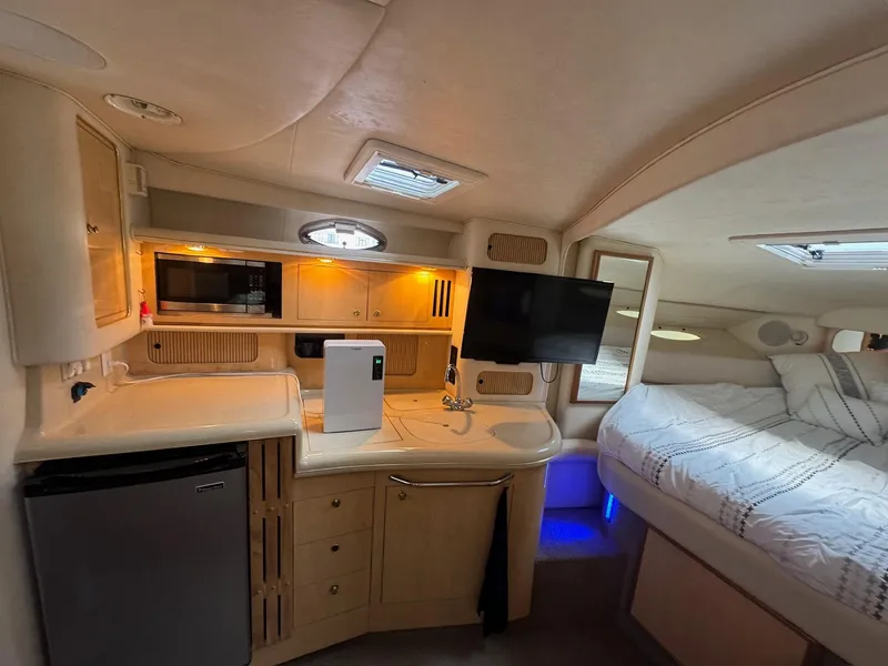 Slide: The Image of Sea Ray 340 Sundancer 2001 - 10