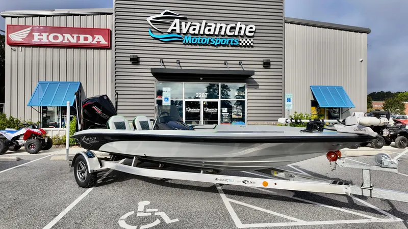 The Image of 2025 ALK2 Powerboats 21 BHX on trailer outside Avalanche Motorsports dealership. - 1