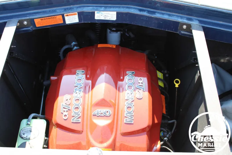 Slide: The Image of Malibu Wakesetter 25 LSV 2020 - 32