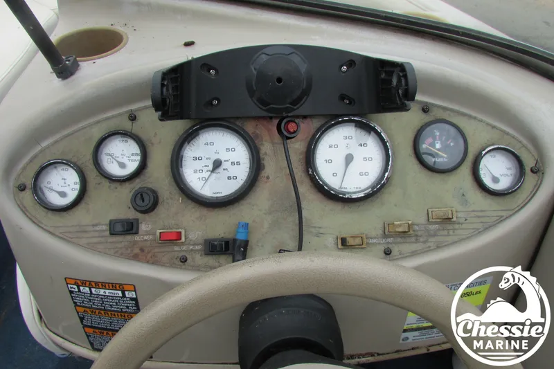 Slide: The Image of Bayliner 185 Capri 2002 - 21