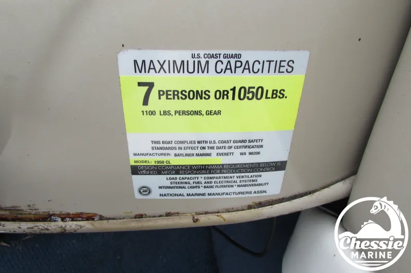 Slide: The Image of Bayliner 185 Capri 2002 - 24