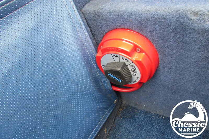 Slide: The Image of Bayliner 185 Capri 2002 - 25