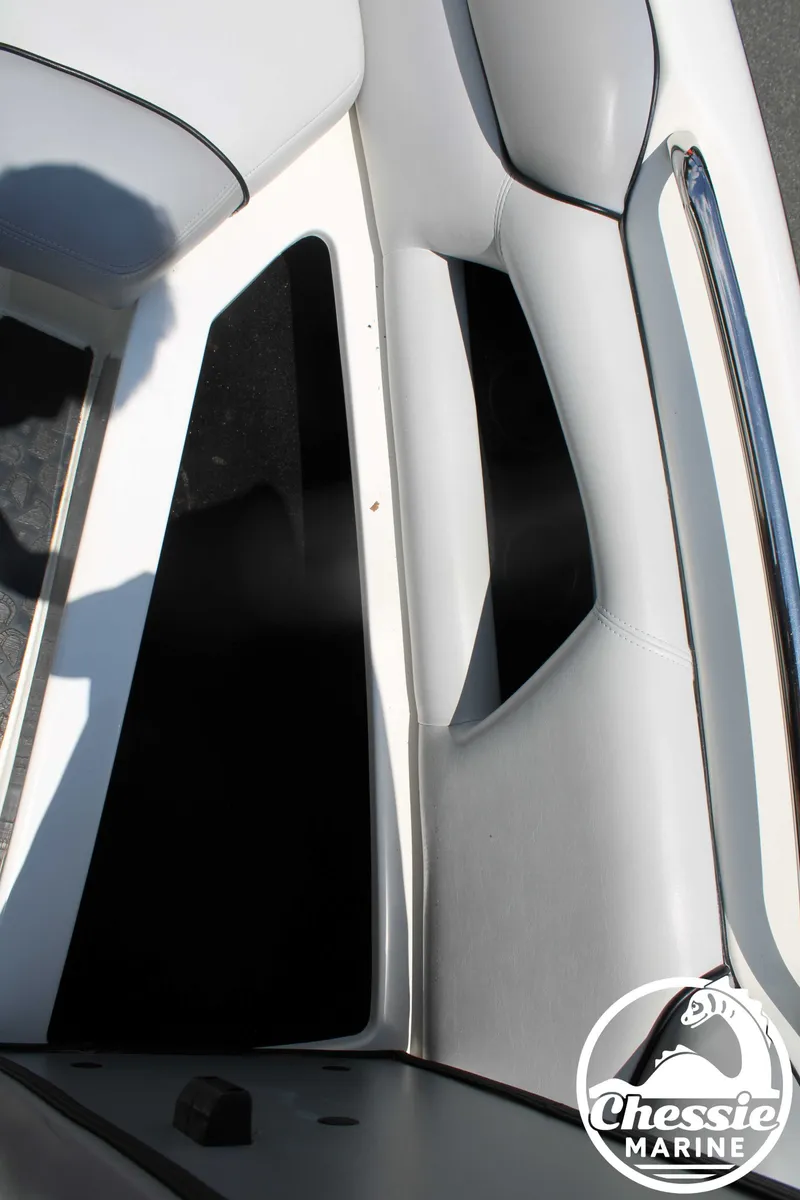 Slide: The Image of Centurion Elite V-Drive C-4 2007 - 14