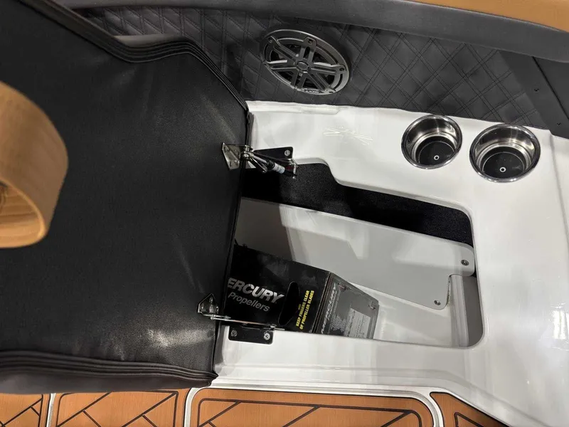 Slide: The Image of Cobalt R6 2026 - 16