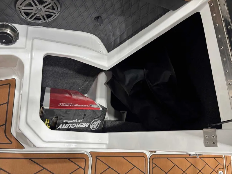 Slide: The Image of Cobalt R6 2026 - 17