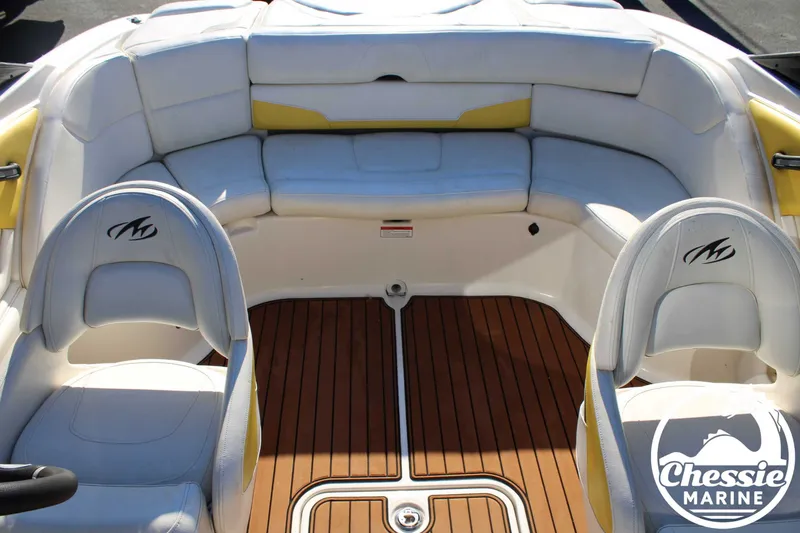 Slide: The Image of Monterey 224 FSX 2013 - 15