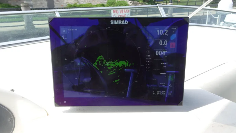 Slide: The Image of Bayliner 3988MY 1997 - 14