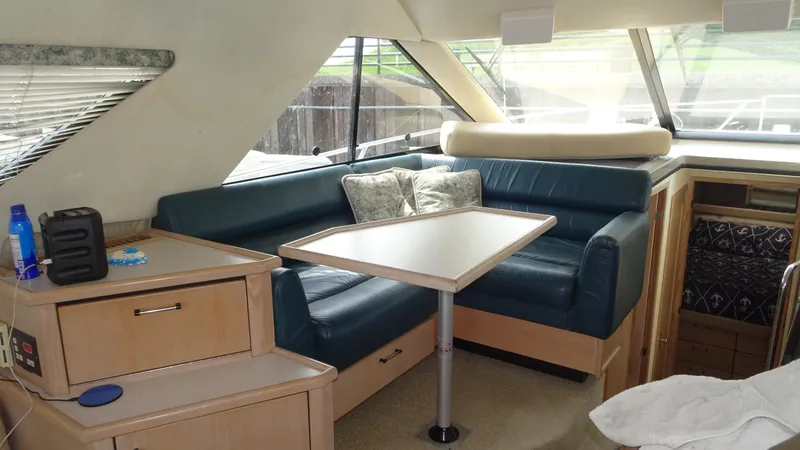 Slide: The Image of Bayliner 3988MY 1997 - 33