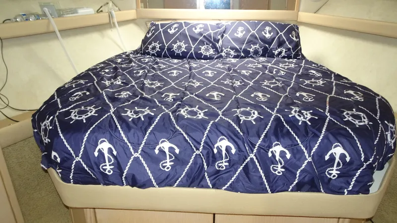 Slide: The Image of Bayliner 3988MY 1997 - 43