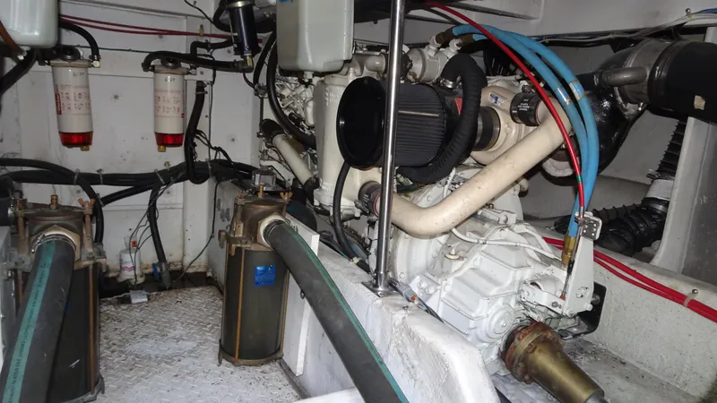 Slide: The Image of Bayliner 3988MY 1997 - 59