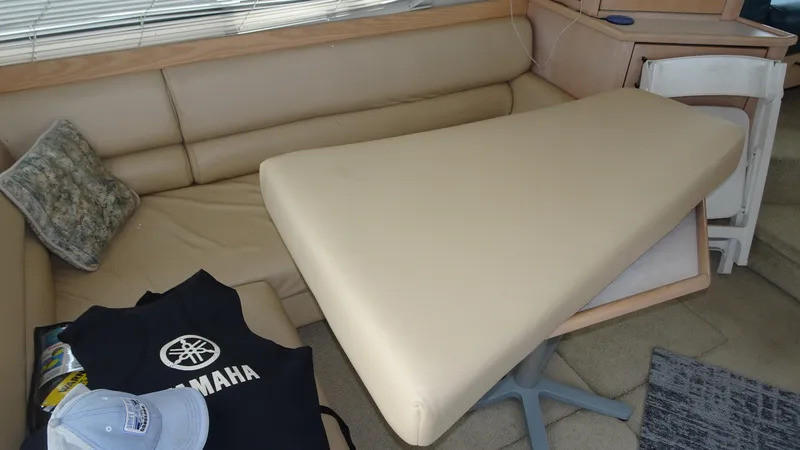 Slide: The Image of Bayliner 3988MY 1997 - 68