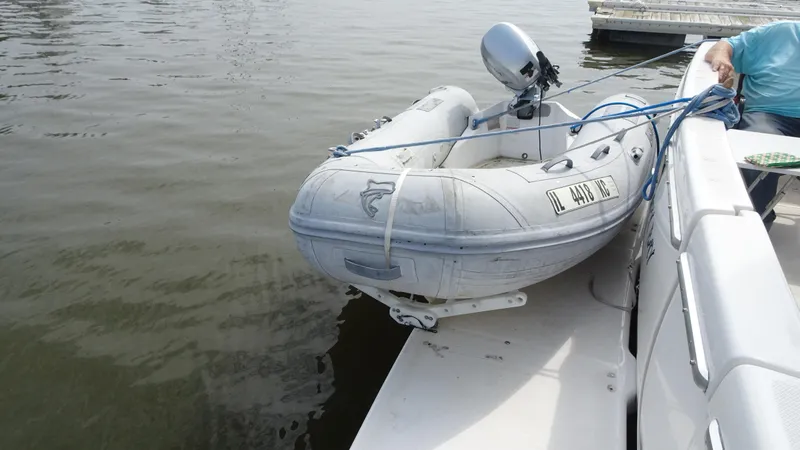 Slide: The Image of Bayliner 3988MY 1997 - 7