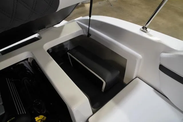 Slide: The Image of Monterey M-20 2025 - 21