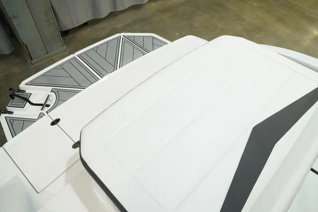 Slide: The Image of Monterey M-20 2025 - 24