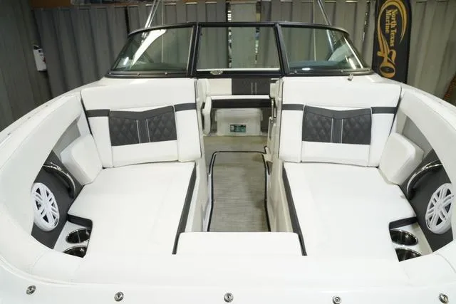 Slide: The Image of Monterey M-20 2025 - 4