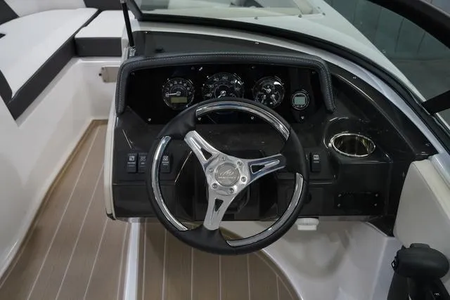 Slide: The Image of Monterey M-225 2025 - 16