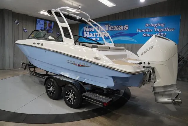 Slide: The Image of Monterey M-225 2025 - 10