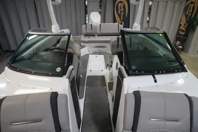 Slide: The Image of Four Winns H6 OB 2023 - 10