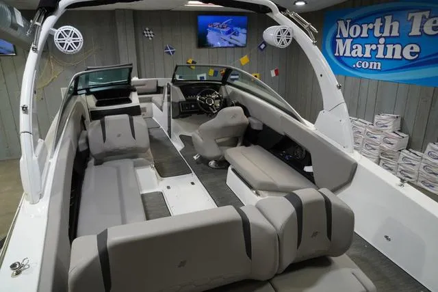 Slide: The Image of Four Winns H6 OB 2023 - 24