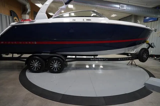 Slide: The Image of Four Winns H6 2025 - 6