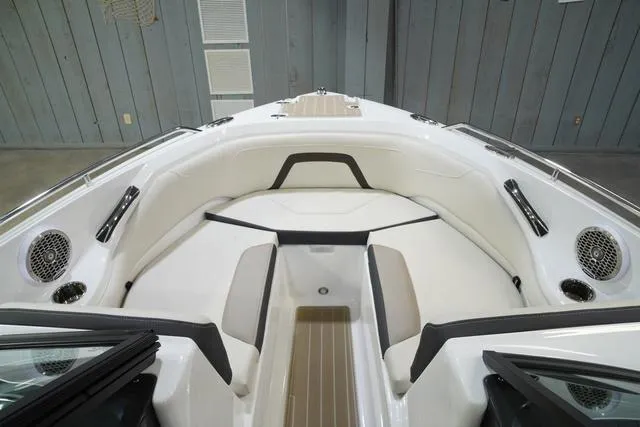 Slide: The Image of Monterey 224FS 2025 - 10